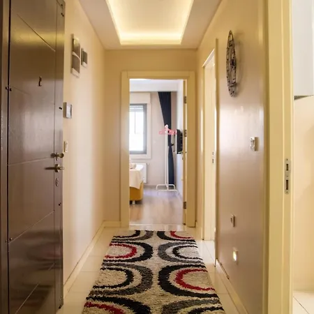 Daire Pleasant And Flat With Balcony In İzmir